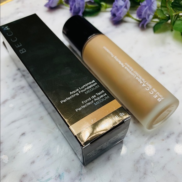 BECCA Other - NWT-Becca Aqua Luminous Perfecting Foundation